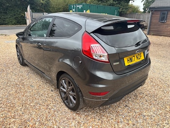 Used Ford Fiesta 2017 for sale - 79545571: Photo