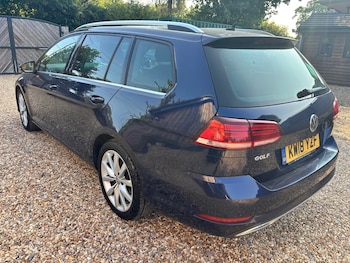 Used Volkswagen Golf 2018 for sale - 78965112: Photo