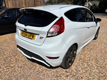Used Ford Fiesta 2016 for sale - 79678971: Photo
