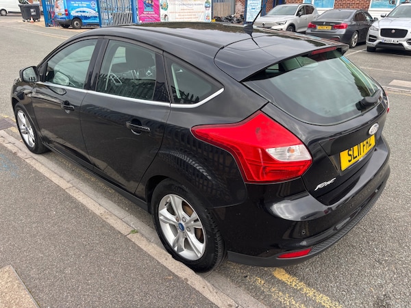 Used Ford Focus 2011 for sale - 76277044: Photo 3
