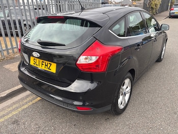 Used Ford Focus 2011 for sale - 76277044: Photo 4