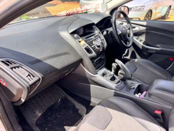 Used Ford Focus 2013 for sale - 74764108: Photo