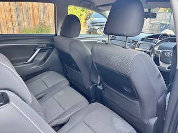 Used Toyota Verso 2015 for sale - 79282640: Photo