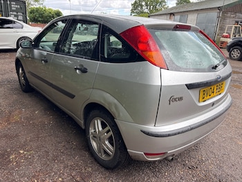 Used Ford Focus 2004 for sale - 78794185: Photo