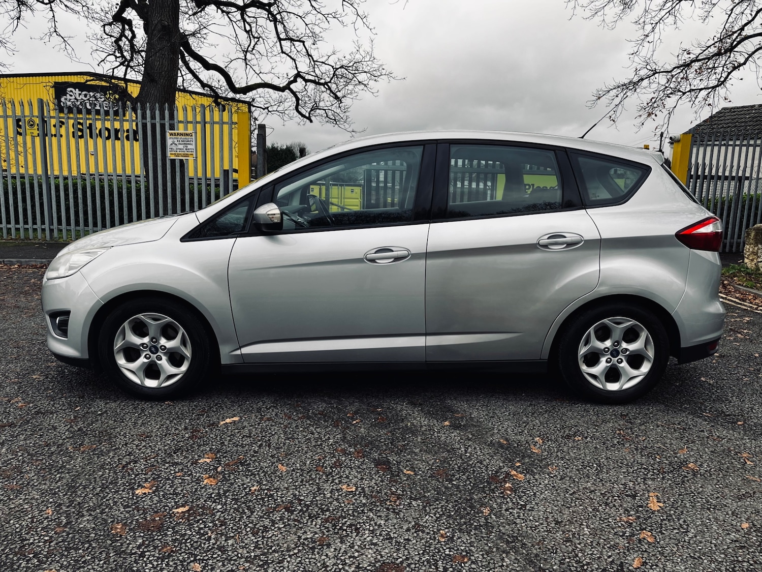 Used Ford C-Max 2014 for sale - 76906248: Photo 3