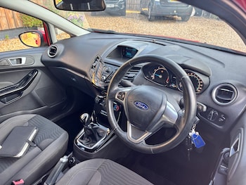 Used Ford Fiesta 2014 for sale - 79282850: Photo