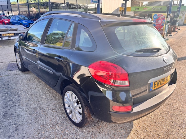 Used Renault Clio 2009 for sale - 76218861: Photo 4