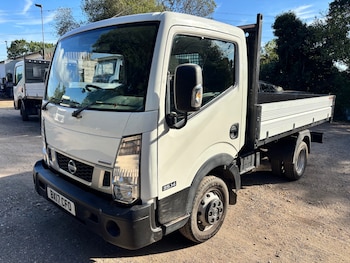 Used Nissan Cabstar 2017 for sale - 79489088: Photo