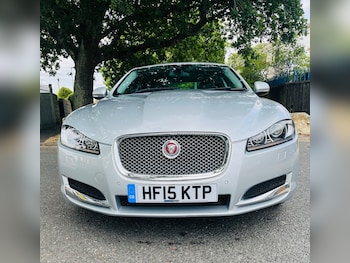 Used Jaguar XF 2015 for sale - 79273327: Photo