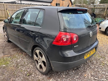 Used Volkswagen Golf 2005 for sale - 77649836: Photo