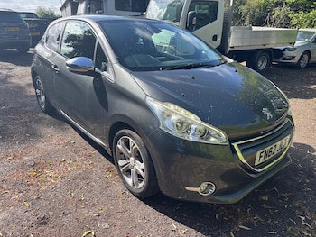 Used Peugeot 208 2012 for sale - 78671777: Photo