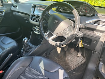 Used Peugeot 208 2012 for sale - 78671777: Photo