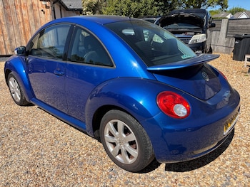 Used Volkswagen Beetle 2006 for sale - 78390918: Photo