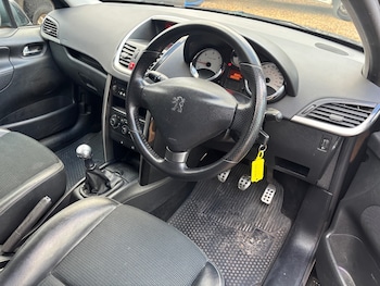 Used Peugeot 207 2011 for sale - 77363673: Photo