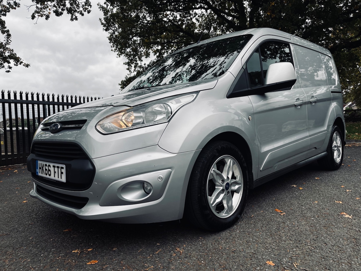 Used Ford Transit Connect 2016 for sale - 76413366: Photo 1