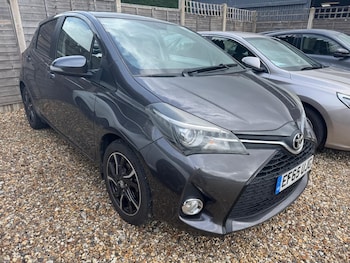 Used Toyota Yaris 2015 for sale - 78296915: Photo