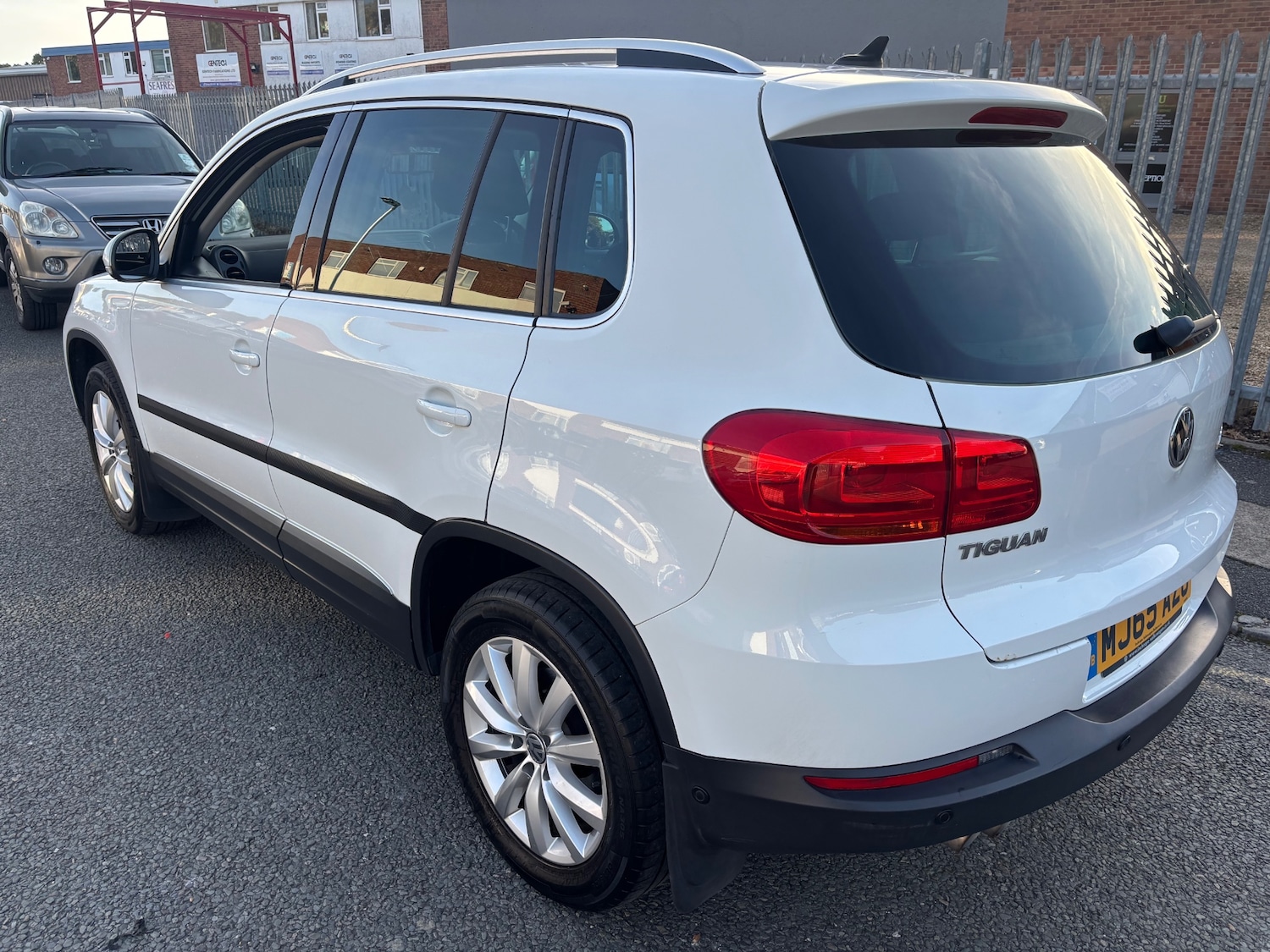Used Volkswagen Tiguan 2015 for sale - 76391407: Photo 5