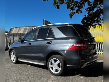 Used Mercedes-Benz M Class 2012 for sale - 78592481: Photo