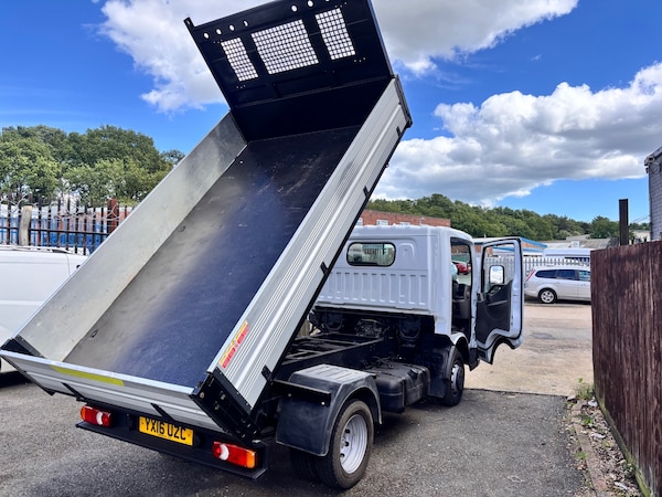 Used Nissan Cabstar 2016 for sale - 74785108: Photo 3