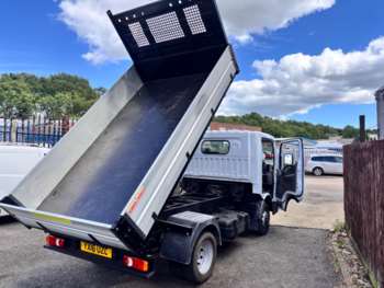 Used Nissan Cabstar 2016 for sale - 74785108: Photo