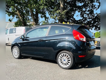 Used Ford Fiesta 2014 for sale - 79272362: Photo