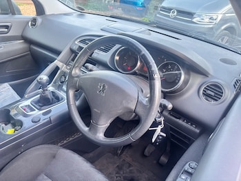 Used Peugeot 3008 2010 for sale - 75476143: Photo