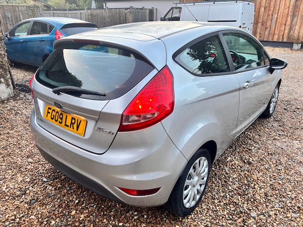 Used Ford Fiesta 2009 for sale - 75638246: Photo 4
