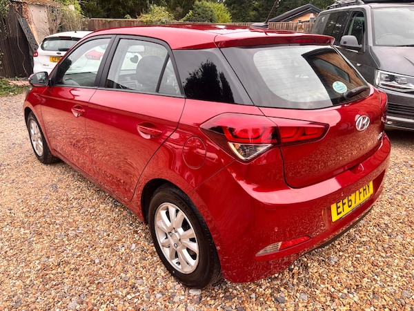 Used Hyundai i20 2017 for sale - 75618905: Photo 3