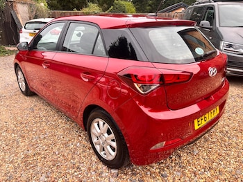 Used Hyundai i20 2017 for sale - 75618905: Photo