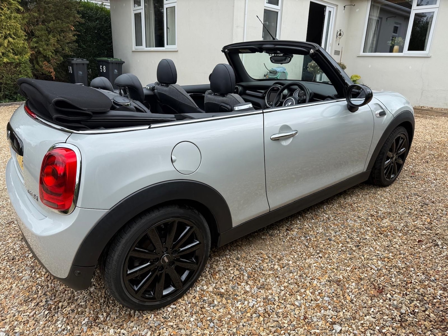 Used MINI Convertible 2018 for sale - 76391422: Photo 3