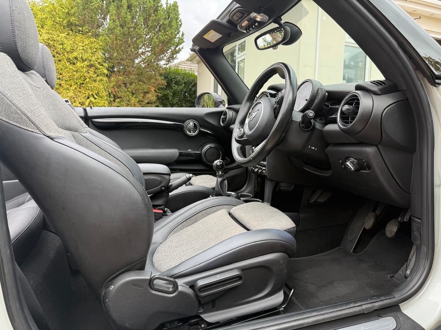 Used MINI Convertible 2018 for sale - 76391422: Photo 7