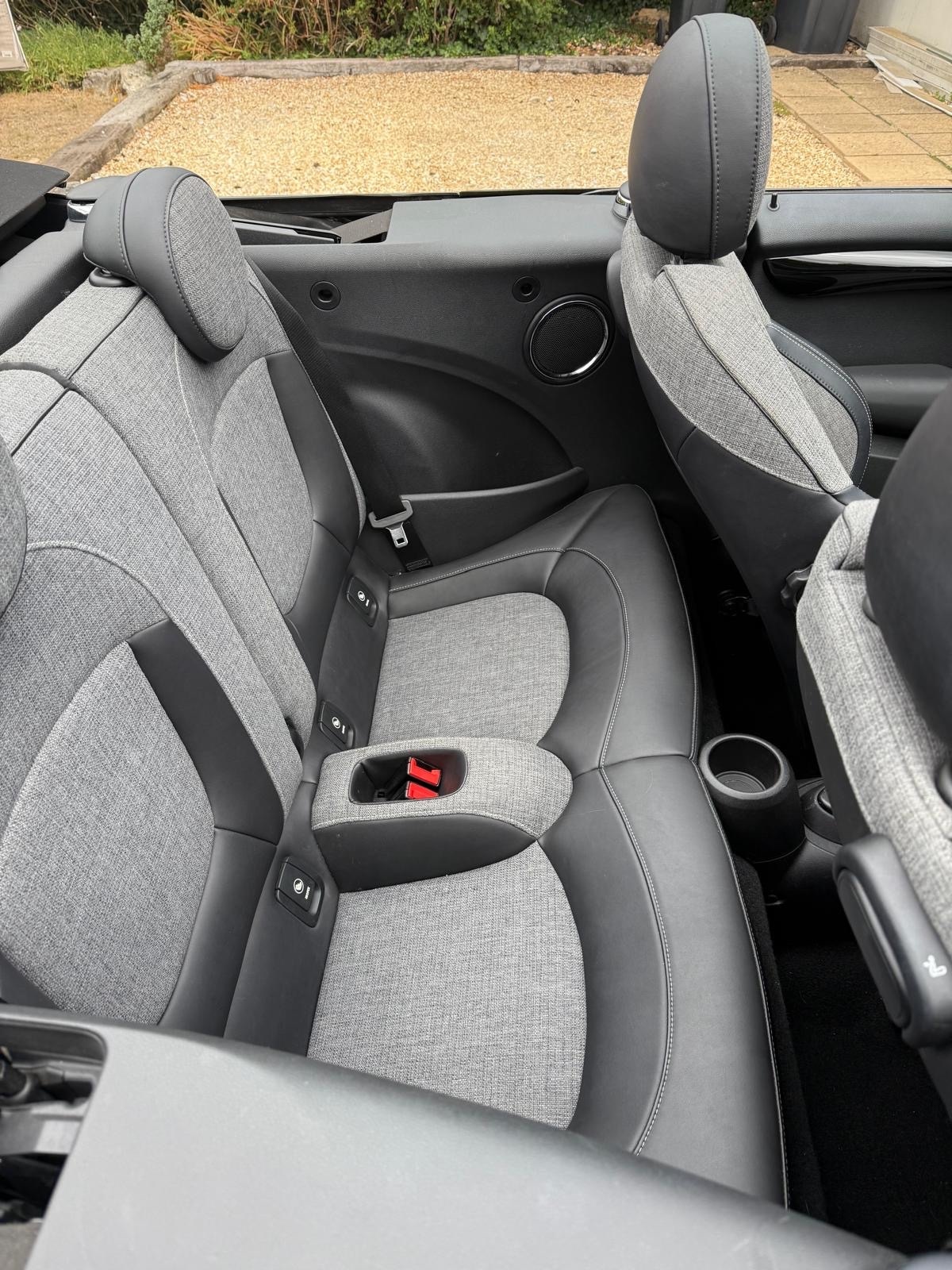 Used MINI Convertible 2018 for sale - 76391422: Photo 8