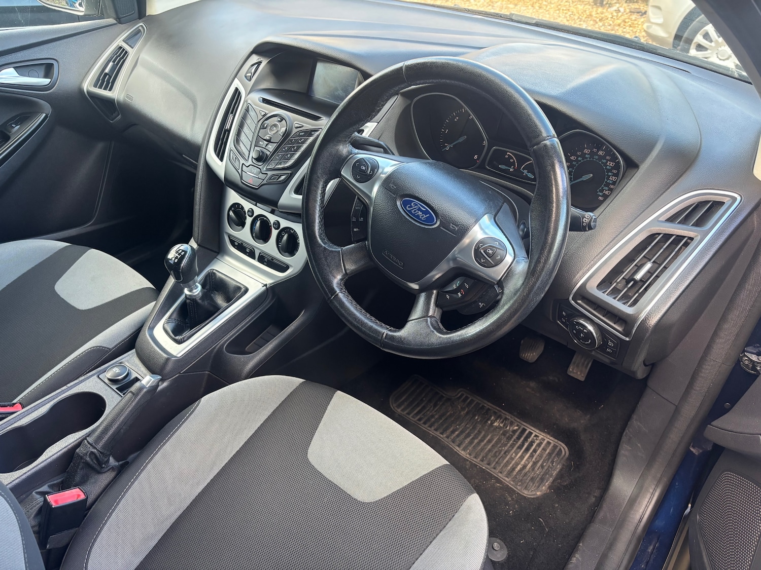 Used Ford Focus 2012 for sale - 76391430: Photo 3