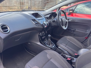 Used Ford Fiesta 2015 for sale - 78243185: Photo