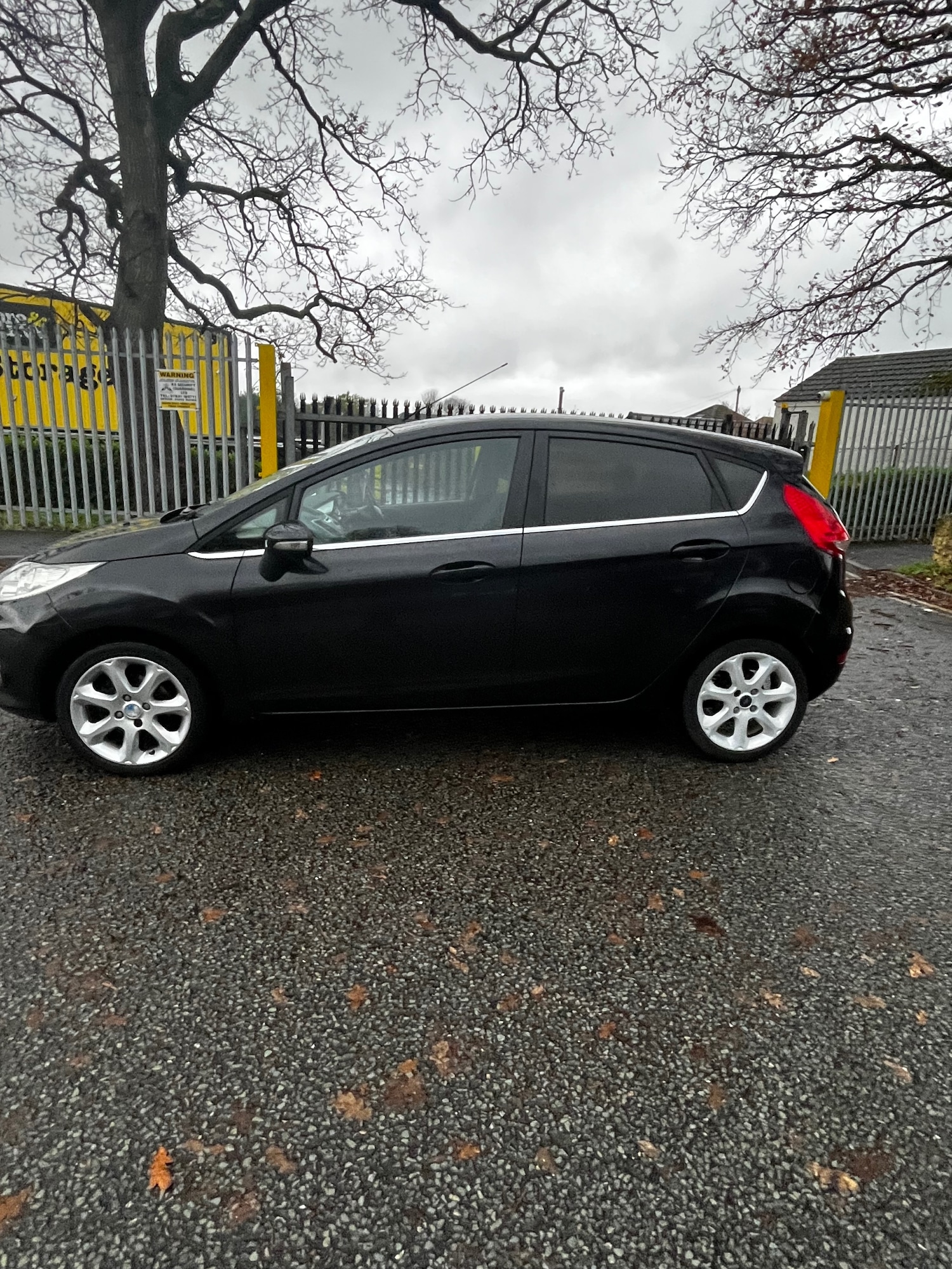 Used Ford Fiesta 2009 for sale - 76879767: Photo 3