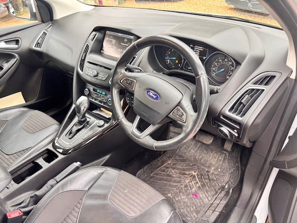 Used Ford Focus 2016 for sale - 74853474: Photo 2
