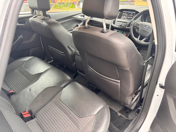 Used Ford Focus 2016 for sale - 74853474: Photo 3
