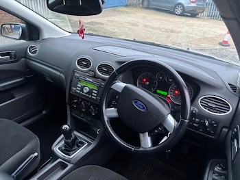 Used Ford Focus 2006 for sale - 77392354: Photo