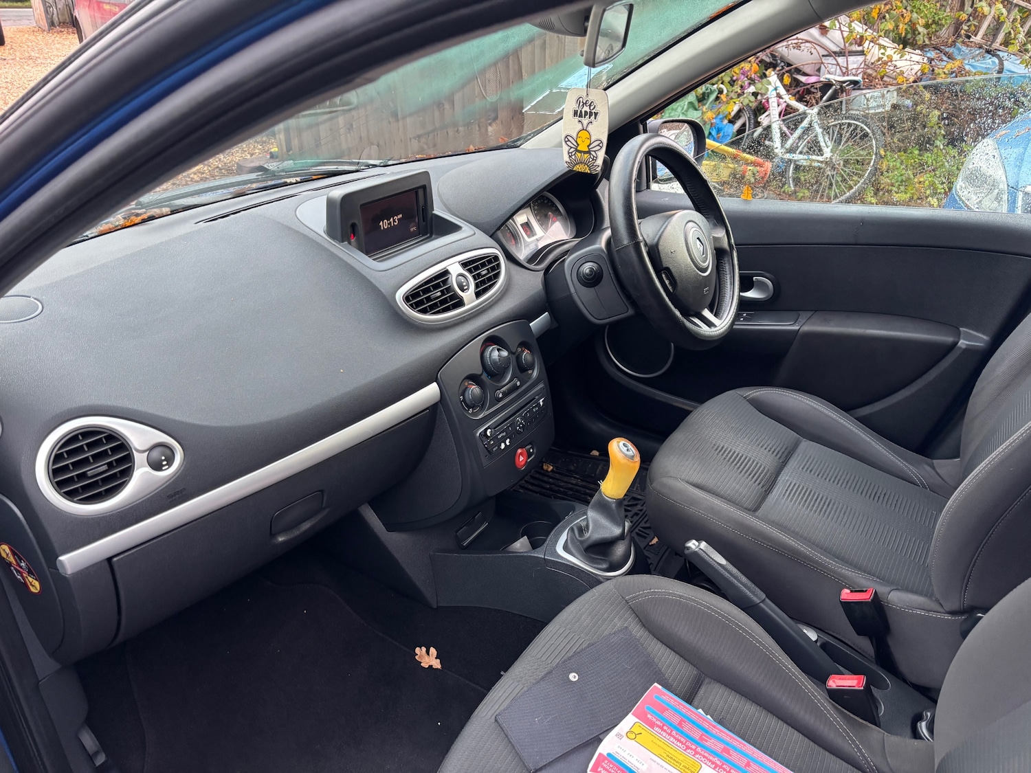 Used Renault Clio 2010 for sale - 76945505: Photo 2