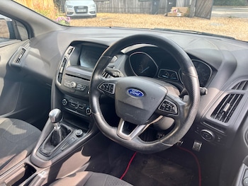 Used Ford Focus 2017 for sale - 79308422: Photo
