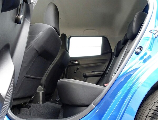 Used Suzuki Swift 2023 for sale - 76093117: Photo 16