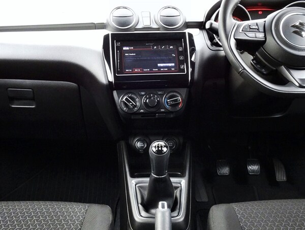 Used Suzuki Swift 2023 for sale - 76093117: Photo 17