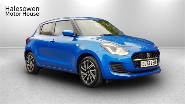 Used Suzuki Swift 2023 for sale - 76093117: Photo 2