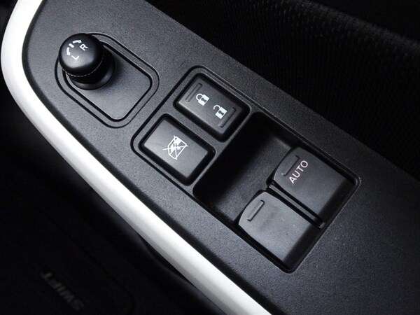 Used Suzuki Swift 2023 for sale - 76093117: Photo 31