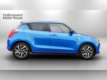 Used Suzuki Swift 2023 for sale - 76093117: Photo 3