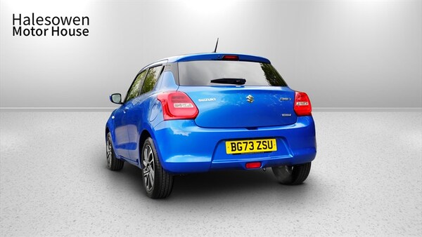 Used Suzuki Swift 2023 for sale - 76093117: Photo 4