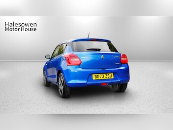 Used Suzuki Swift 2023 for sale - 76093117: Photo 4