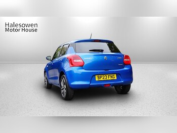 Used Suzuki Swift 2023 for sale - 76224248: Photo 4