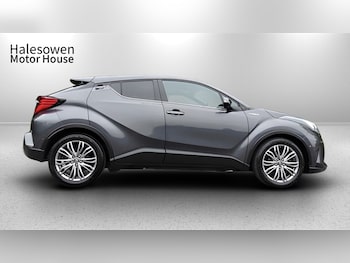 Used Toyota C-HR 2021 for sale - 79121050: Photo