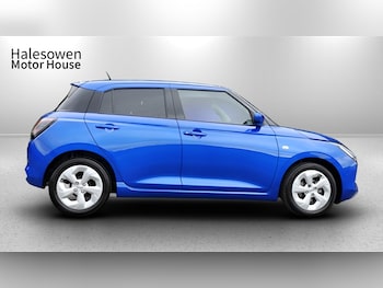 Used Suzuki Swift 2024 for sale - 75411991: Photo